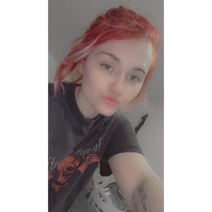 Meet your Posher, Savannah